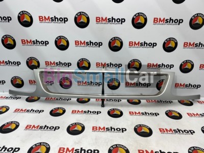 Крепление решетки радиатора Mercedes V280 2001 W638 104.900 A6388880040 - купить Саперке