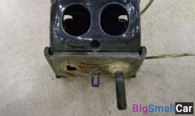 Петля двери багажника от Lincoln Navigator 2002-2006 - купить Саперке