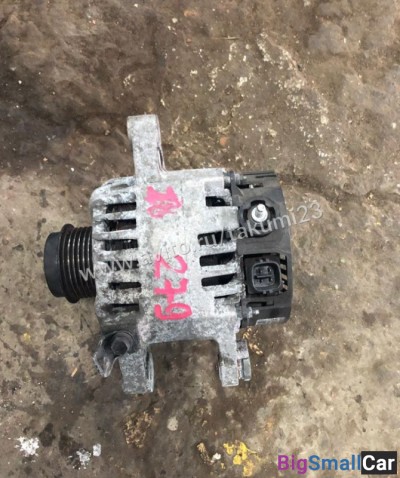 Генератор Toyota Auris - купить Саперке