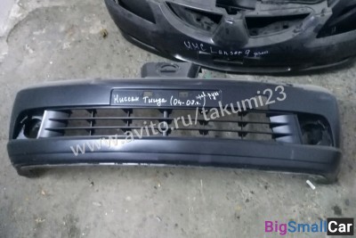 Бампер на Ниссан Тиида 04-07г.правый руль