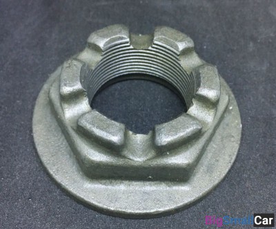 Гайка хвостовика редуктора Hyundai HD 533717B900