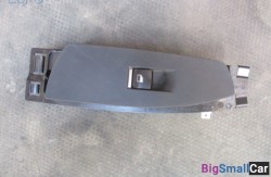 Кнопка стеклоподъемников перед. прав. (61 Общее э/оборудование автомобиля) 61319163519