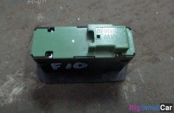 Кнопка багажника (61 Общее э/оборудование автомобиля) 61319275120