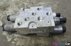 Клапанный блок (61 Общее э/оборудование автомобиля) 37206772311