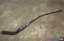 Щеткодержатель прав. (61 Общее э/оборудование автомобиля) 61612990029