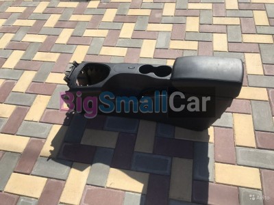 Подлокотник Nissan qashqai 07/13